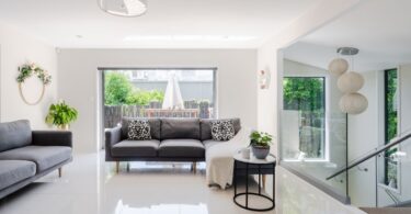 Como adaptar ambientes com grandes vãos e aberturas